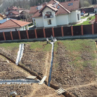 Drenați-vă site-ul singur: caracteristici ale construcției diferitelor tipuri de drenaj