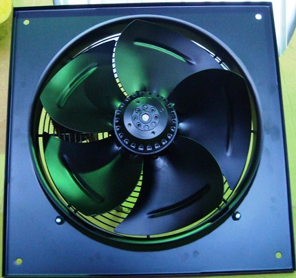 Ventilator deasupra