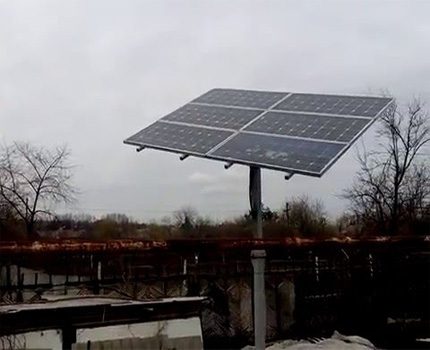 Bateria solar em tempo nublado