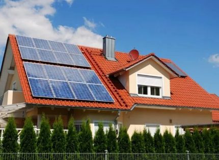 Sistem solar pe acoperiș