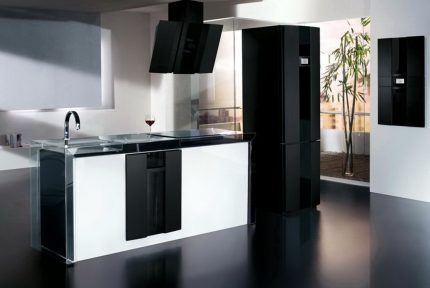 Frigider Hotpoint-Ariston în interior