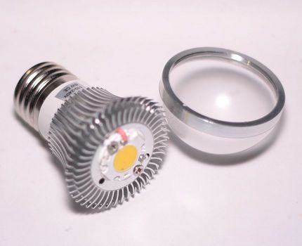 Lampa cu LED-uri demontate