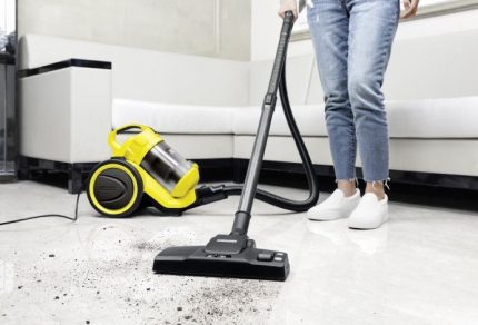 Aspirator Karcher la locul de muncă