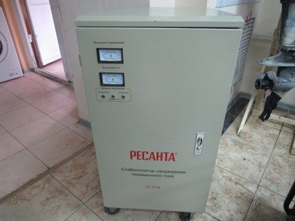 Stabilizator electromecanic