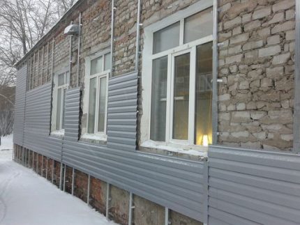 Instalarea acoperirii fără izolare