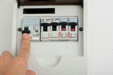 Clapă electrică a apartamentului